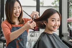 Beautiful woman enjoying make up 473160